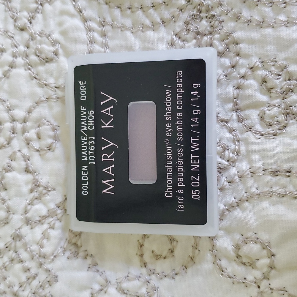 Mary Kay Chromafusion Eye Shadow Set - Crystalline, Golden Mauve, Hazelnut - Picture 4 of 6